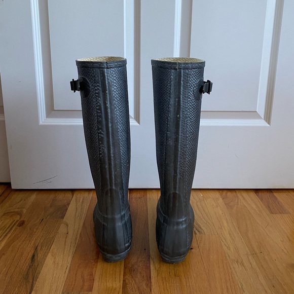 Hunter rain boots in grey croc - Picture 3 of 7